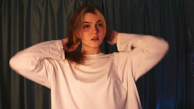 FannyRay online show from 2, 12, 2025