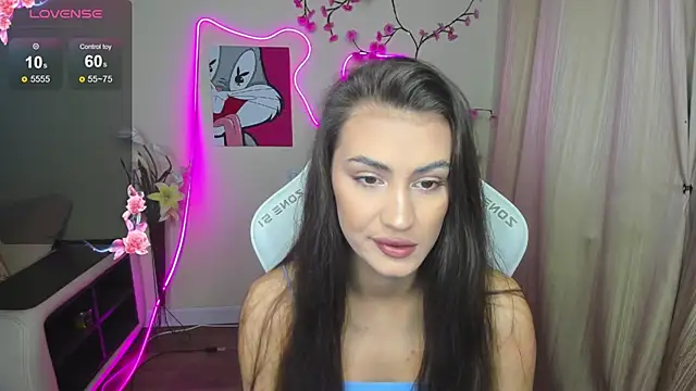 AdeleLuu online show from 30, 11, 2025