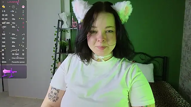 Snapshot of Vlada_vv chatting on 10, 4, 2026 Vlada vv online show from 10, 4, 2026