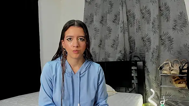 Violeta Gracee online show from 3, 3, 2026