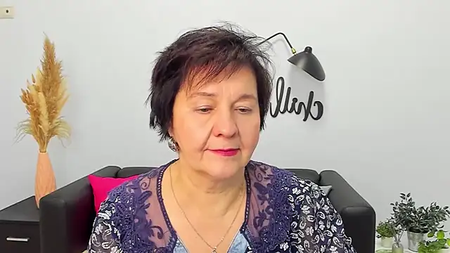 Snapshot of EveRalphes chatting on 26, 11, 2025 EveRalphes online show from 26, 11, 2025