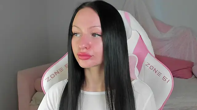 Snapshot of NaomiBlakes chatting on 4, 12, 2025 NaomiBlakes online show from 4, 12, 2025