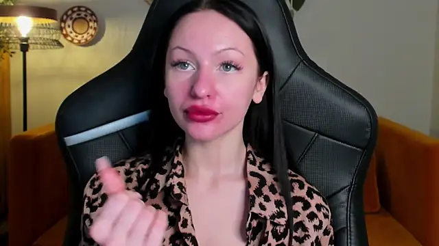 Snapshot of NaomiBlakes chatting on 5, 12, 2025 NaomiBlakes online show from 5, 12, 2025