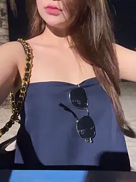 Queen-of-Love online show from 3, 4, 2026