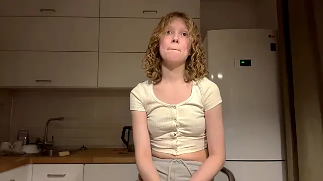 ElfriedaZwack online show from 17, 12, 2025