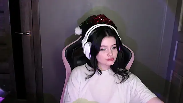 Moon raven online show from 8, 1, 2026