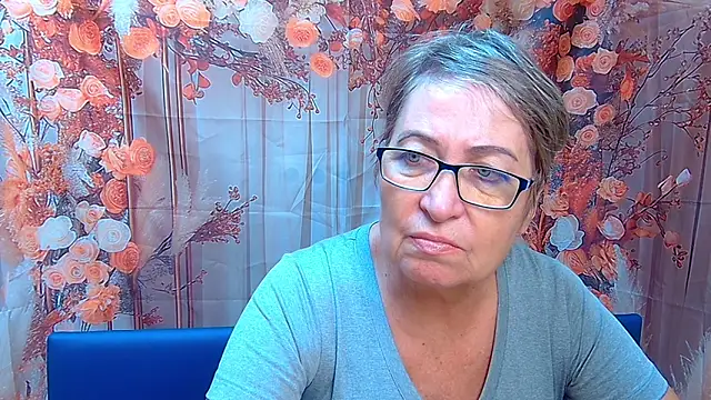 Snapshot of OlgaLuck chatting on 24, 11, 2025 OlgaLuck online show from 24, 11, 2025