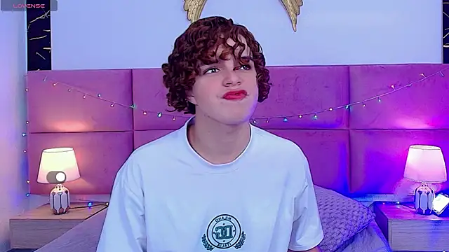 Skyee angel online show from 5, 2, 2026