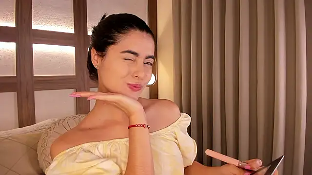 SarhaVega online show from 2, 2, 2026