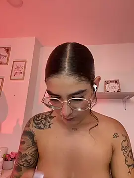 LauraRaider online show from 15, 5, 2026