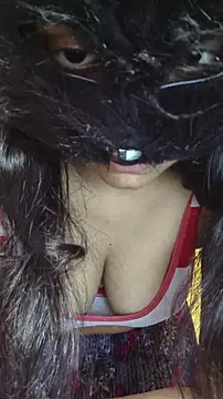 SameeraReddy19 online show from 22, 12, 2025