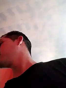 Snapshot of Logan_hetero1 chatting on 22, 11, 2025 Logan hetero1 online show from 22, 11, 2025