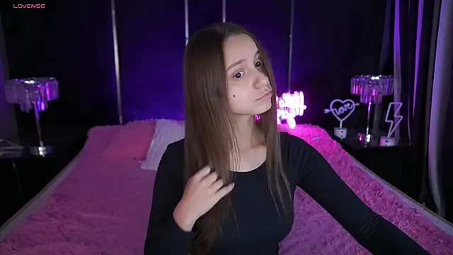 TinyNatalie online show from 2, 12, 2025