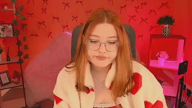 StaceyJensen online show from 26, 11, 2025