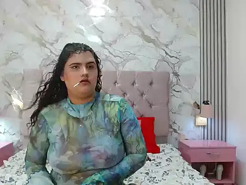 DafnneRoss online show from 2, 12, 2025