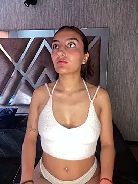 Snapshot of ZoeJohnson_Pink chatting on 25, 11, 2025 ZoeJohnson Pink online show from 25, 11, 2025