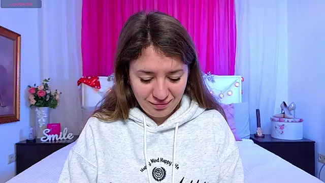 Leona Rae online show from 19, 12, 2025