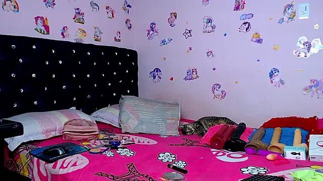 ShantalTsFox online show from 1, 3, 2026