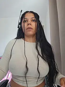 Snapshot of Mia_Rosex chatting on 6, 2, 2026 Mia Rosex online show from 6, 2, 2026