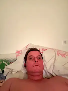 zsoltsebestyen1 online show from 29, 11, 2025