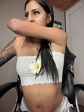 Hilary pink10 online show from 23, 11, 2025