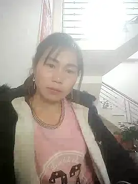 Snapshot of meganmeo chatting on 23, 11, 2025 meganmeo online show from 23, 11, 2025