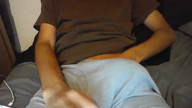 Snapshot of latinman7944 chatting on 7, 7, 2026 latinman7944 online show from 7, 7, 2026
