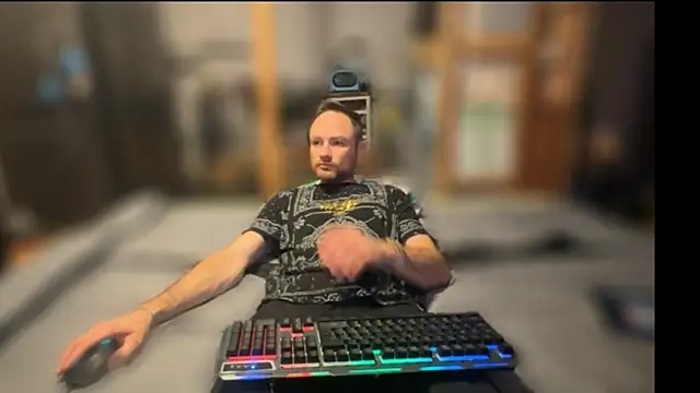 famous1tad online show from 19, 12, 2025