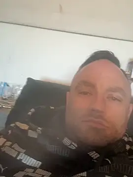 famous1tad online show from 17, 5, 2026