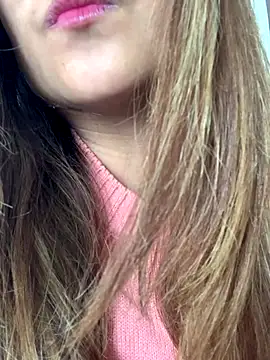 Snapshot of hotladki5 chatting on 17, 12, 2025 hotladki5 online show from 17, 12, 2025