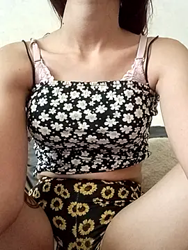 moka moka01 online show from 25, 11, 2025