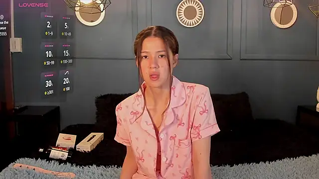 Skyy bloom online show from 4, 12, 2025