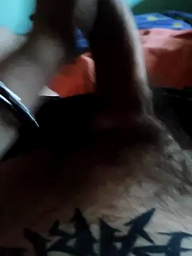 MomentoCaliente00 online show from 19, 4, 2026