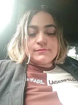 sexy aurora ourdoors online show from 28, 11, 2025