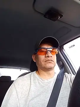 ChrisFloresP online show from 29, 11, 2025