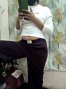 Snapshot of Siya499 chatting on 28, 11, 2025 Siya499 online show from 28, 11, 2025