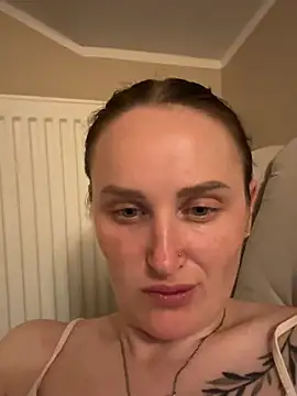 Snapshot of TomilaSi chatting on 28, 6, 2026 TomilaSi online show from 28, 6, 2026