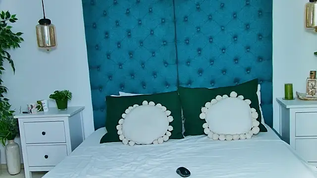 Snapshot of RubyLustx chatting on 28, 11, 2025 RubyLustx online show from 28, 11, 2025