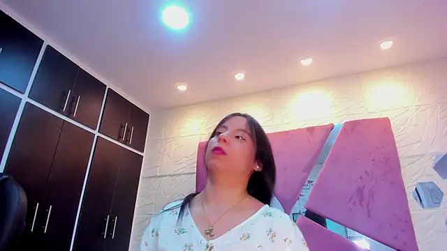 Snapshot of sol-angel chatting on 2, 5, 2026 sol-angel online show from 2, 5, 2026