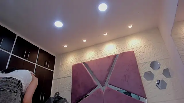 Snapshot of sol-angel chatting on 9, 5, 2026 sol-angel online show from 9, 5, 2026