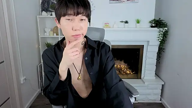 Snapshot of YugoAsian chatting on 24, 11, 2025 YugoAsian online show from 24, 11, 2025