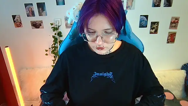 Snapshot of face_error chatting on 4, 12, 2025 face error online show from 4, 12, 2025