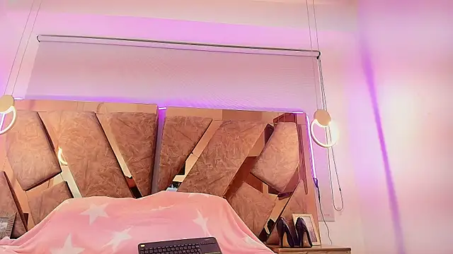 emma cook  online show from 21, 12, 2025