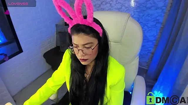 aisha cambell online show from 2, 12, 2025