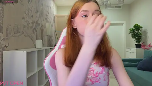 Snapshot of eva_aria chatting on 20, 7, 2026 eva aria online show from 20, 7, 2026
