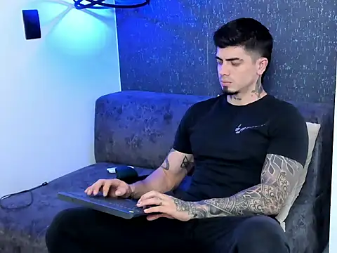  mrcock   online show from 12, 4, 2026