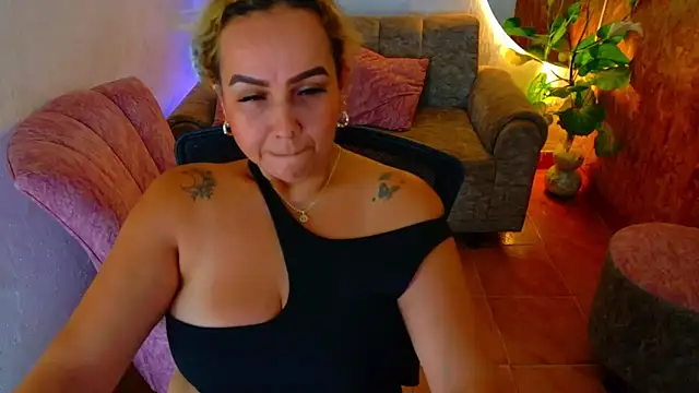 Aunty milf online show from 1, 4, 2026