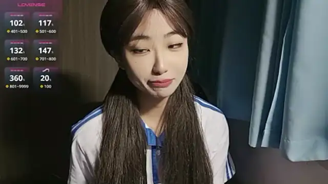 Snapshot of Yyoo-99 chatting on 28, 11, 2025 Yyoo-99 online show from 28, 11, 2025