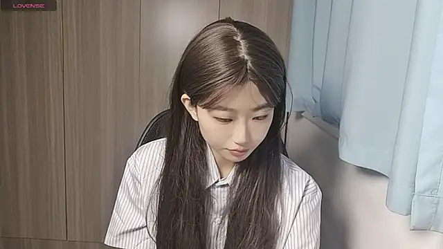 Snapshot of Yyoo-99 chatting on 30, 11, 2025 Yyoo-99 online show from 30, 11, 2025