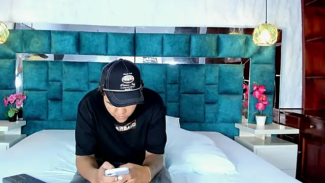  bonnyandclyde online show from 21, 3, 2026